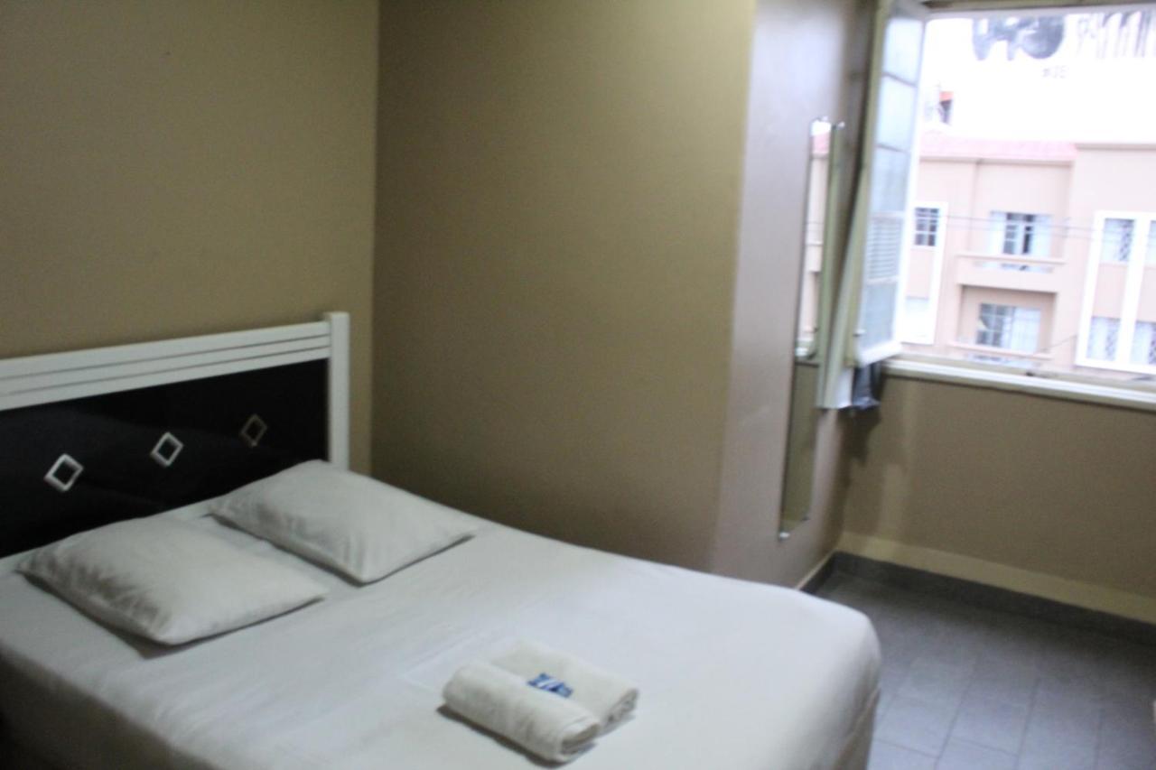 Hotel Lotus Curitiba Bagian luar foto